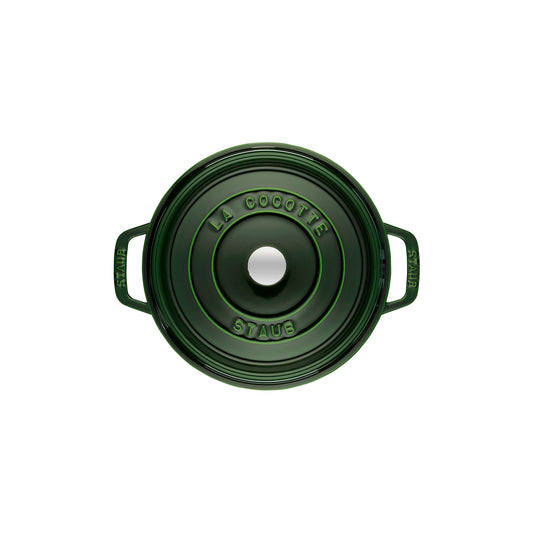 Staub Cocotte aus Gusseisen, geeignet für Induktionsherde, ideal für die Gastronomie.