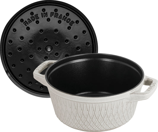 Staub Cocotte 24 cm aus Gusseisen für die professionelle Küche