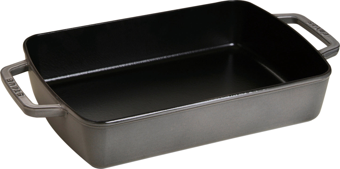 Staub Ofenform aus Gusseisen für das Zubereiten von Aufläufen