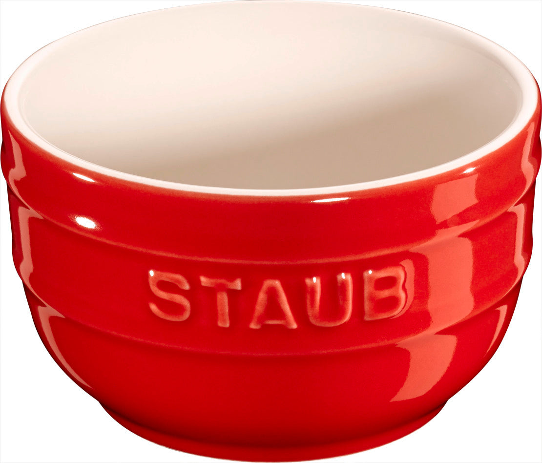 Staub Förmchenset in Kirsch-Rot für die Zubereitung und Präsentation von Portionen