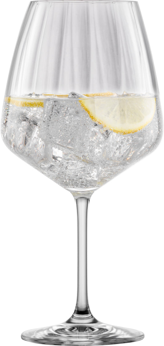 Schott Zwiesel Cocktailglas Refract 140 für elegante Getränkeservierung.