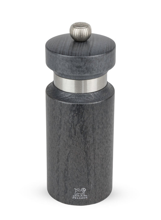 PEUGEOT ROYAN Pfeffermühle grau 14 cm für präzises Mahlen von Pfeffer.