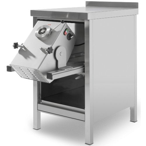 FEUMA Maschinenschrank 500 SUPRA 6e offen mit Timer für professionelle Lebensmittelverarbeitung.