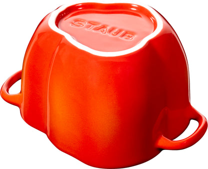 Staub Cocotte 11 cm in Orange-Rot, ideal zum Kochen und Servieren