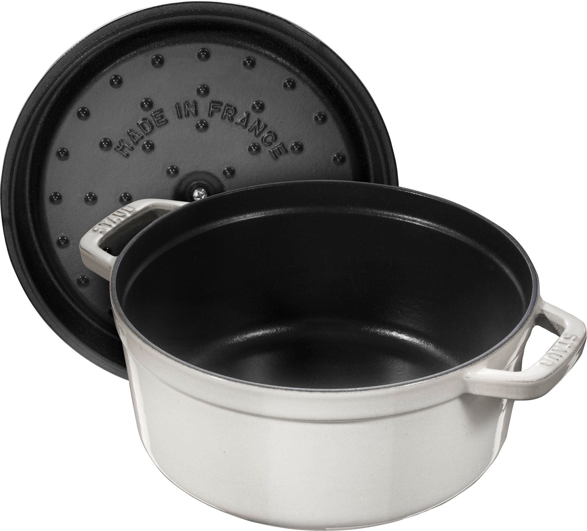 Staub Cocotte aus Gusseisen für die Zubereitung von Eintöpfen und Braten