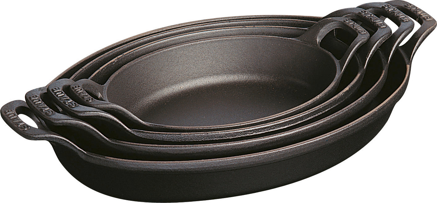 Staub Ofenform aus Gusseisen für das Backen von Aufläufen und Gratins