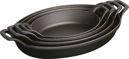 Staub Ofenform aus Gusseisen, ideal für Aufläufe und Braten
