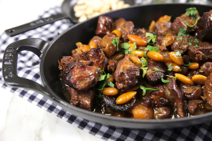 Staub Ofenform aus Gusseisen, ideal für Aufläufe und Braten