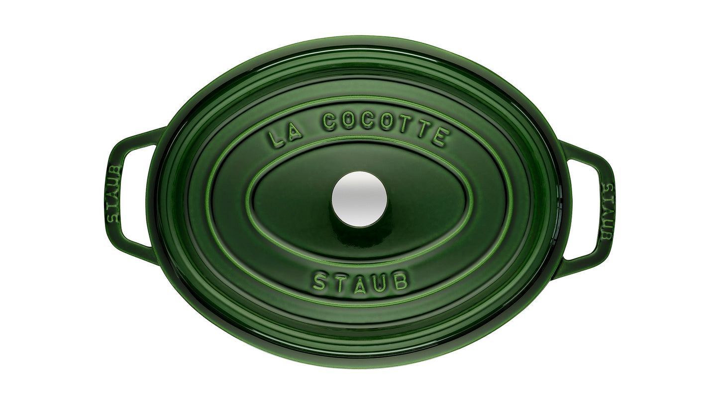 Staub Cocotte 31 cm in Basilikum-Grün, ideal für gleichmäßiges Kochen und Braten