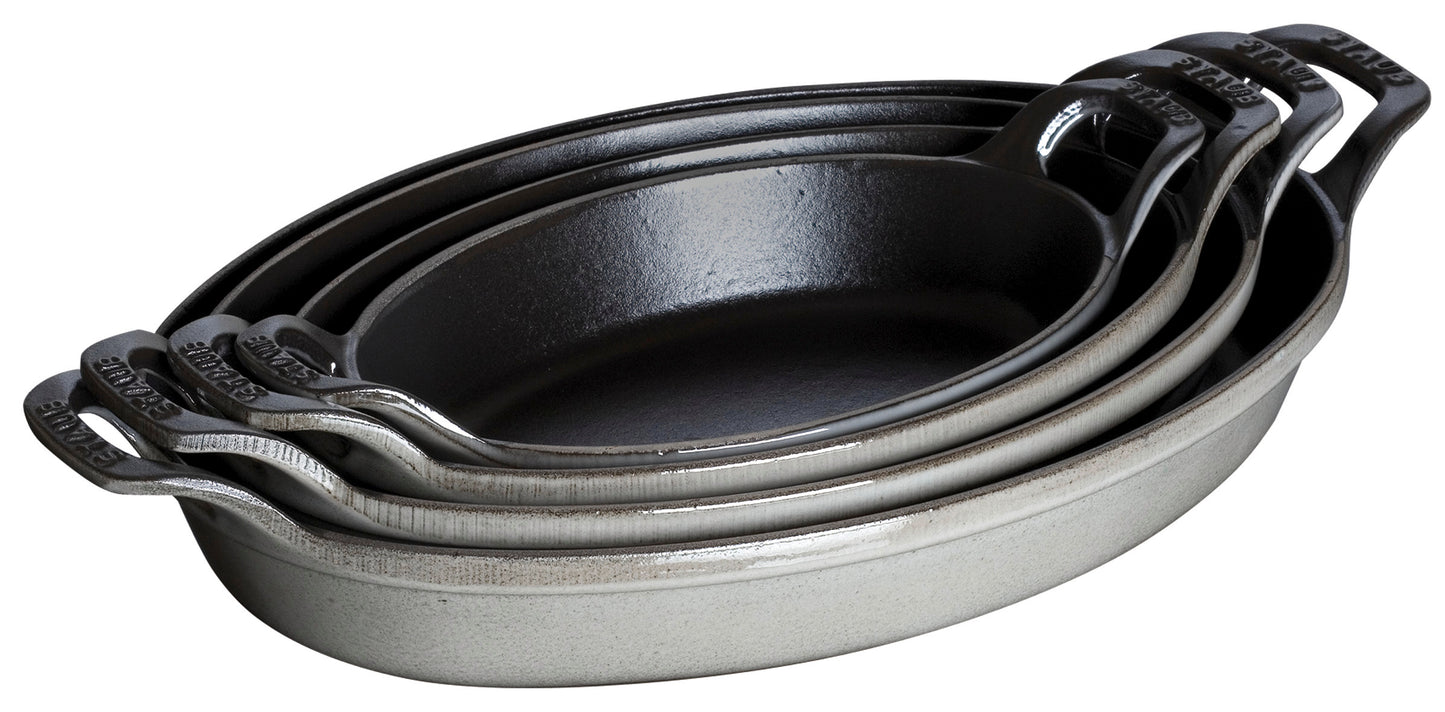 Staub Ofenform aus Gusseisen für die Zubereitung von Aufläufen und Gratins