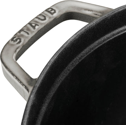 Staub Cocotte, 30 cm in Graphit-Grau – professionelles Kochen mit Gusseisen.