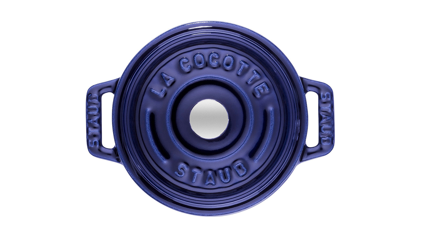 Staub Mini Cocotte 10 cm in Dunkelblau für die Zubereitung von Einzelportionen
