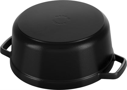 Staub Cocotte mit Dämpfeinsatz, 26 cm aus Gusseisen für gesundes Kochen und Dämpfen.
