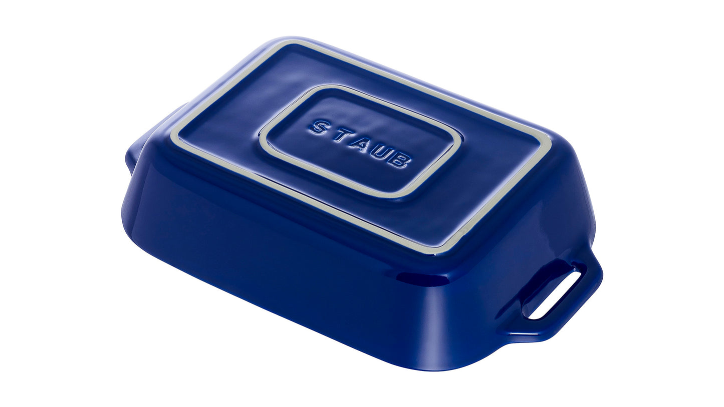 STAUB Auflaufform aus Keramik, dunkelblau, ideal für Aufläufe und Gratins.