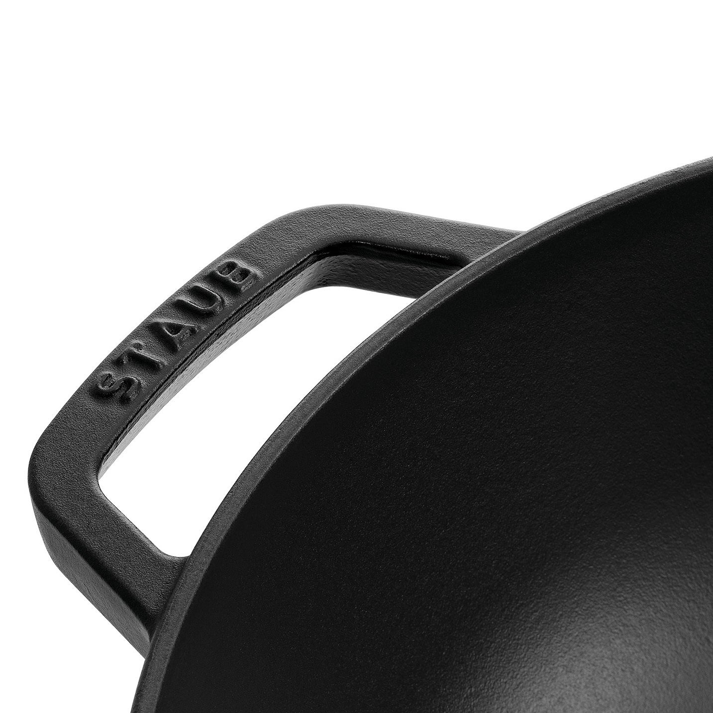 Staub Wok aus Gusseisen mit Glasdeckel, ideal für schnelles und schonendes Kochen