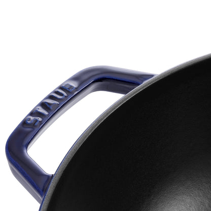Staub Wok mit Glasdeckel für vielseitige Kochmethoden