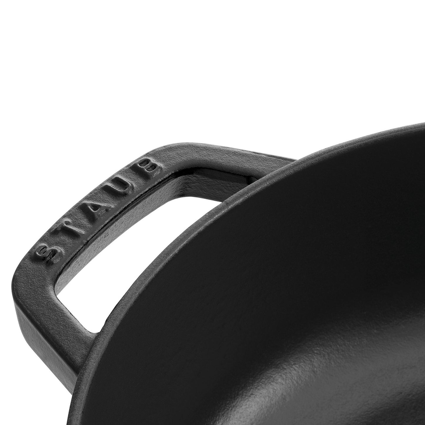 Staub Bräter aus Gusseisen mit Chistera Drop-Structure für saftige Gerichte
