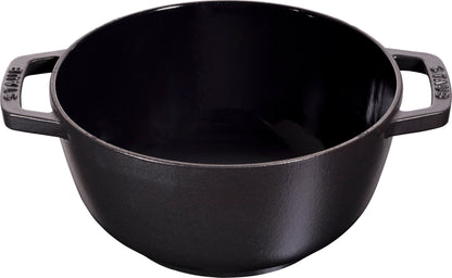 Staub Fondue Set, 18 cm rund aus Gusseisen für gesellige Anlässe.