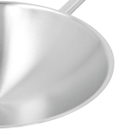 Demeyere Wok 36 cm für gleichmäßiges Garen in der professionellen Küche