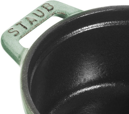 Staub Mini Cocotte aus Gusseisen für die Zubereitung kleiner Portionen