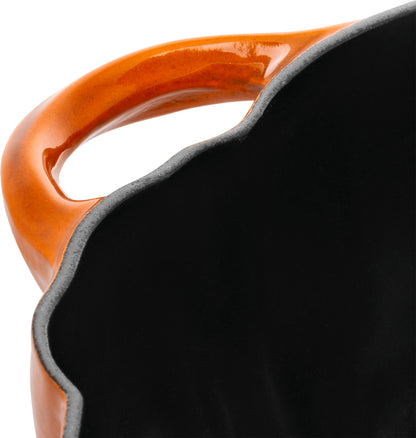 Staub Cocotte 24 cm in Zimt, ideal für das Kochen und Braten in der Gastronomie.