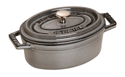 Staub Mini Cocotte, 11 cm aus Gusseisen zur Zubereitung kleiner Speisen