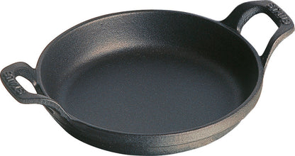Staub Ofenform aus Gusseisen, 20 cm, für gleichmäßiges Garen und ansprechende Präsentation