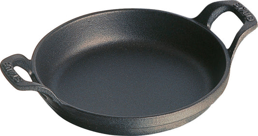 Staub Ofenform aus Gusseisen, 20 cm, für gleichmäßiges Garen und ansprechende Präsentation