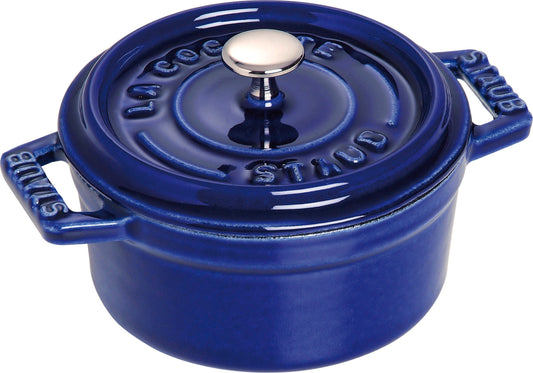 Staub Mini Cocotte 10 cm in Dunkelblau für die Zubereitung von Einzelportionen