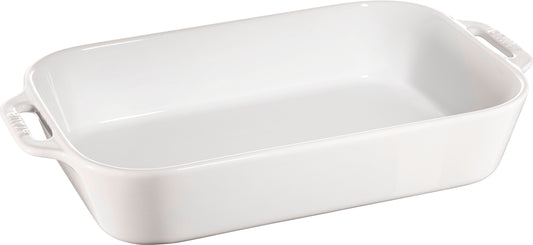Staub Auflaufform in Weiß, ideal für die Zubereitung und Präsentation von Ofengerichten