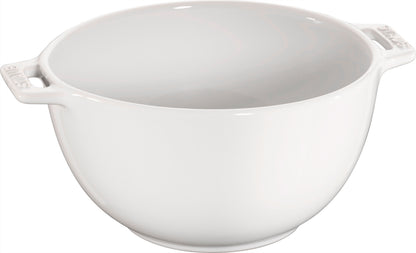 Staub Salatschüssel, 18 cm aus Keramik für elegante Salatpräsentationen.