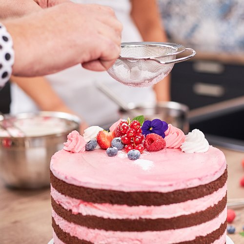 RÖSLE Küchensieb feinmaschig mit Rundgriff, ideal zum Abgießen und Sieben in der professionellen Küche